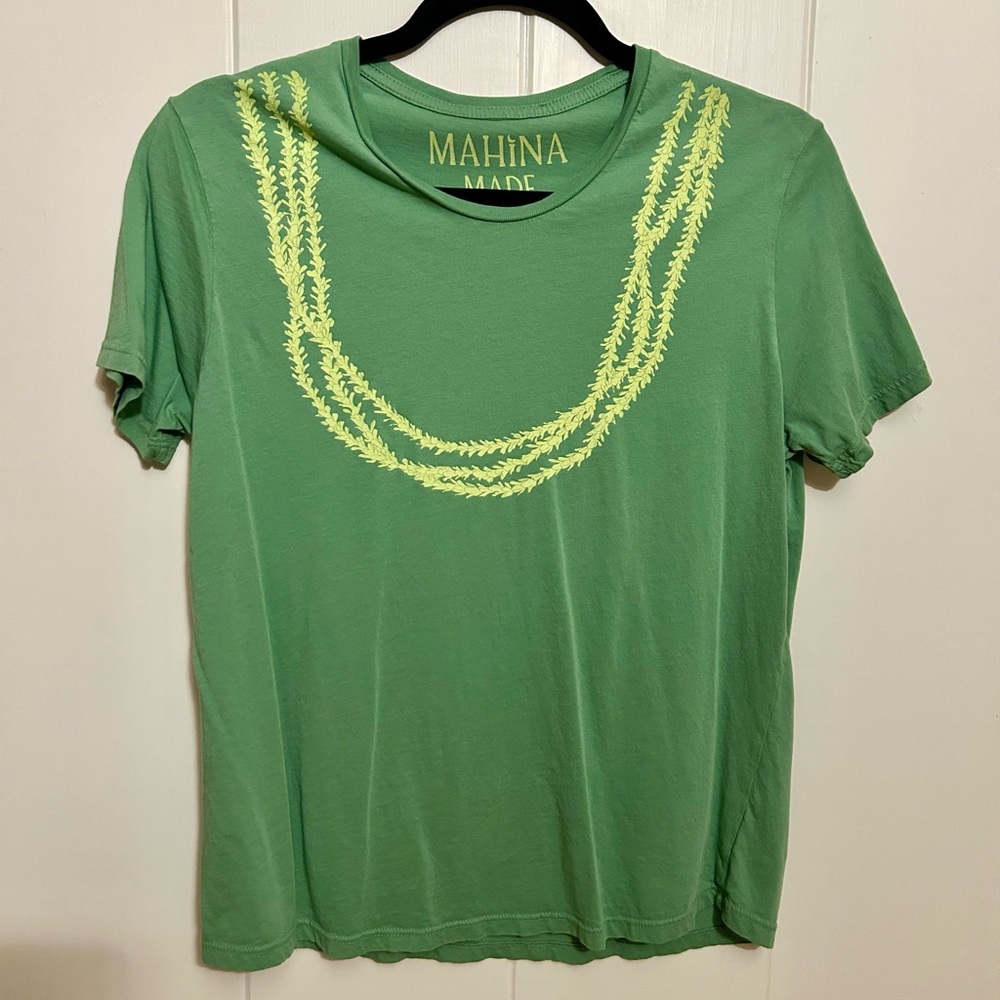 Mahina Made Pakalana Tee